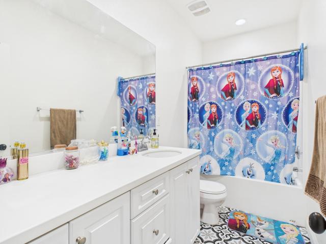 1922 Corte Zafiro, Chula Vista CA: https://media.crmls.org/mediaz/a0c412bf-d216-4082-8a57-88baa3810f2a.jpg