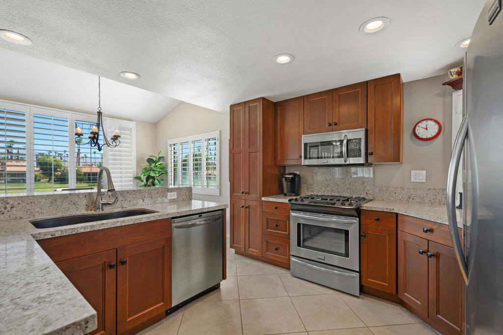 76662 Daffodil Drive