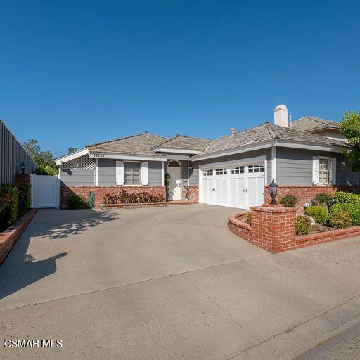 32146 Oakshore Drive, Westlake Village CA: https://media.crmls.org/mediaz/a0c5d3a4-37e0-4387-baac-523265143307.jpg