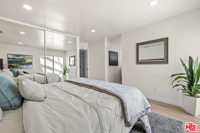 13 Pepper Court, Inglewood CA: https://media.crmls.org/mediaz/a0c6a45c-8179-44db-a188-f7e51d6fe3ed.jpg