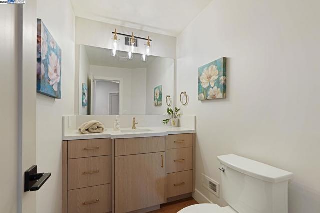 25 Mackenzie Pl, Danville CA: https://media.crmls.org/mediaz/a0c86f8b-8947-433e-ad66-5ab0a3278222.jpg