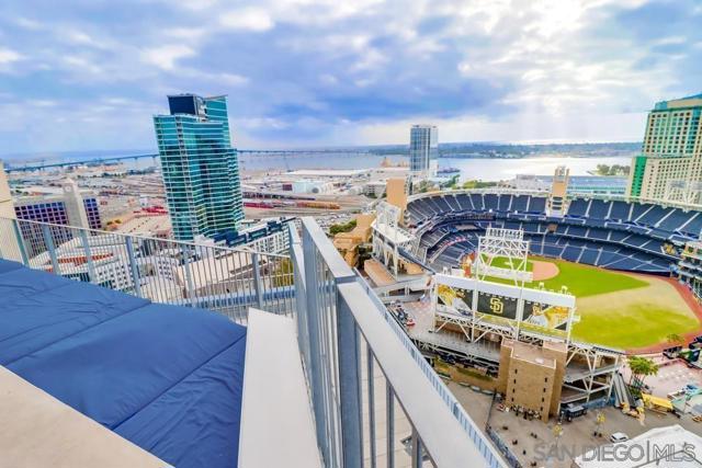 321 10th Ave, San Diego CA: https://media.crmls.org/mediaz/a0c8e69c-1ee8-4df3-9484-0927f03e3a71.jpg