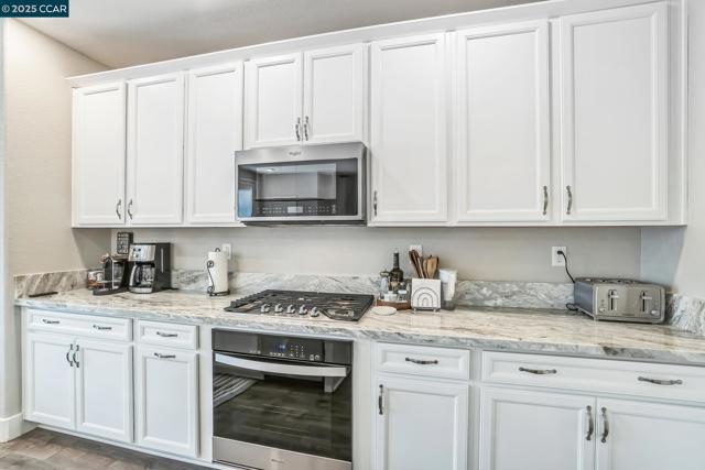 2940 wheat grass street, Sacramento CA: https://media.crmls.org/mediaz/a0c9ee49-f31b-4ffc-906a-f608a7bbf4d4.jpg