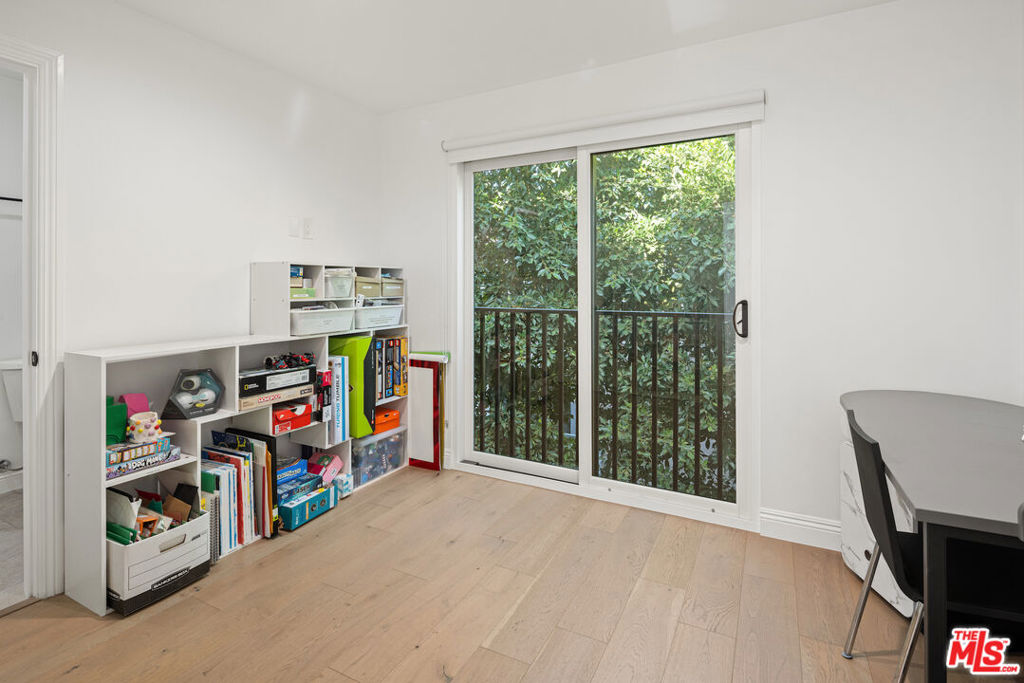 MLS #25575953 img 21