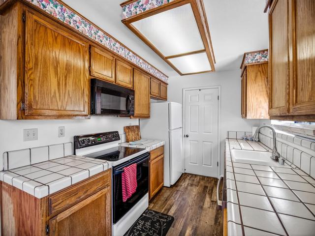 1056 Padre Drive, Salinas CA: https://media.crmls.org/mediaz/a0cbfe5f-2698-4c75-8838-72a4231bd736.jpg