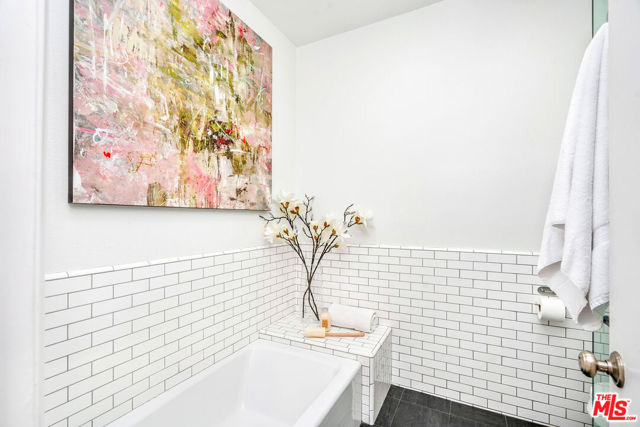 1830 Westholme Avenue, Los Angeles CA: https://media.crmls.org/mediaz/a0cc6c36-608b-4d49-a2b9-3a8f8a15239e.jpg