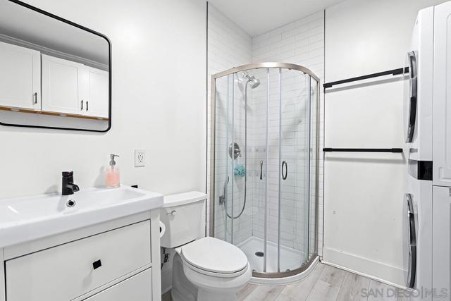 4838 Mount Saint Helens Dr, San Diego CA: https://media.crmls.org/mediaz/a0cc926c-a1b2-4470-8476-d8ab40198f61.jpg