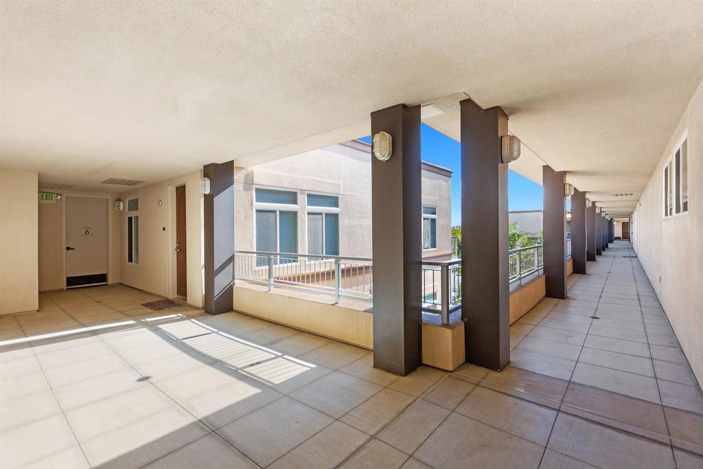 301 Mission Ave - photo 9