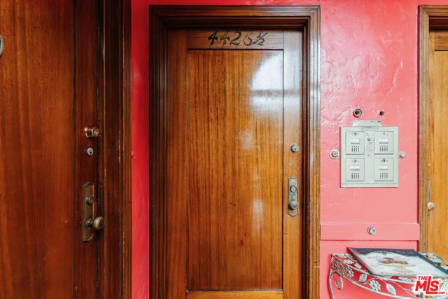 4426 Price Street, Los Angeles CA: https://media.crmls.org/mediaz/a0ce0105-f61f-42e1-a56a-14b7604eeca9.jpg