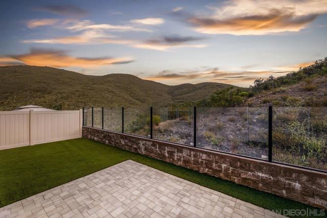15447 Van Lodensteyn Way, San Diego CA: https://media.crmls.org/mediaz/a0ce3de7-5300-4d81-8d69-dd5b4a33eef6.jpg