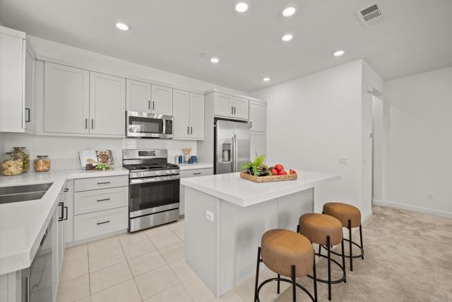 Detail Gallery Image 7 of 35 For 1229 Sunrise #104,  San Marcos,  CA 92078 - 2 Beds | 2/1 Baths