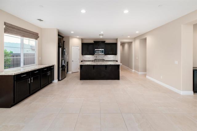 Detail Gallery Image 26 of 51 For 3722 Bergen Peak Pl, Carlsbad,  CA 92010 - 3 Beds | 2/1 Baths