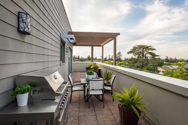 240 3rd Street, Los Altos CA: https://media.crmls.org/mediaz/a0cef8fa-af2f-4373-b11d-dd41e1996822.jpg