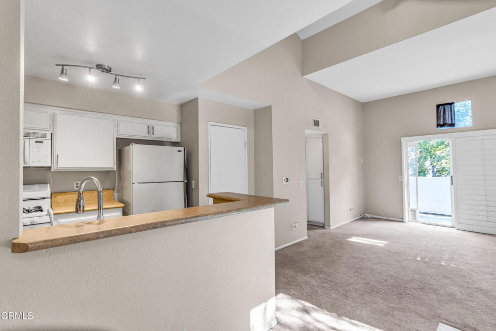 A0Cf470F B7C5 4D6F Bc05 Decb026998B4 21334 Nandina Lane #204, Newhall, Ca 91321 &Lt;Span Style='BackgroundColor:transparent;Padding:0Px;'&Gt; &Lt;Small&Gt; &Lt;I&Gt; &Lt;/I&Gt; &Lt;/Small&Gt;&Lt;/Span&Gt;