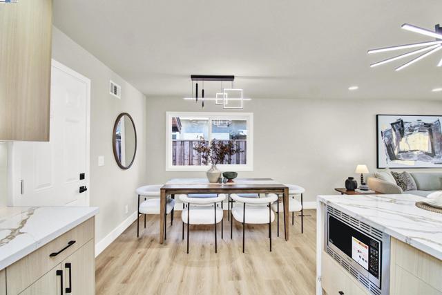 3613 perada dr, Walnut Creek CA: https://media.crmls.org/mediaz/a0d0c454-6c97-4c8d-9f82-1515e5a13d69.jpg