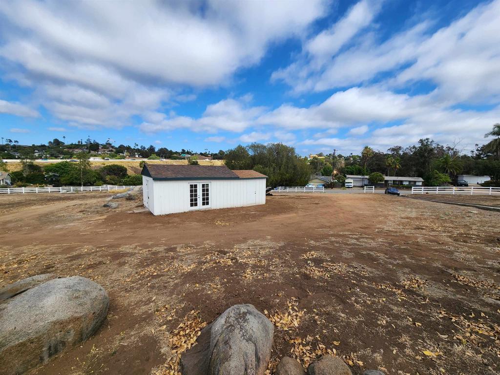 1060 Crest View Dr - photo 17