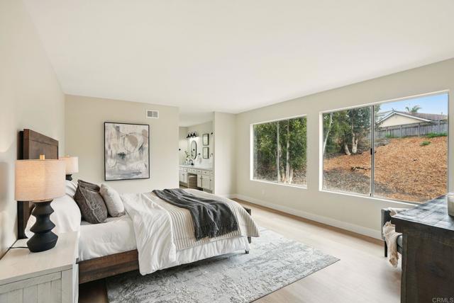 909 Loma, Chula Vista CA: https://media.crmls.org/mediaz/a0d1bf69-edd7-460d-9218-358d1882c06c.jpg