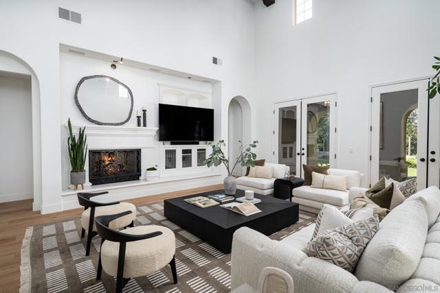 14522 Las Haciendas, San Diego CA: https://media.crmls.org/mediaz/a0d1c3bd-8f24-490d-be54-1934f0ff148f.jpg