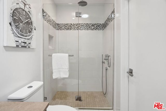 149 S Wetherly Drive, Beverly Hills CA: https://media.crmls.org/mediaz/a0d2230c-1812-472a-9395-a13b7381831b.jpg