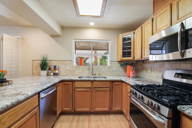 9391 Brookline Avenue, Desert Hot Springs CA: https://media.crmls.org/mediaz/a0d24272-a43f-492e-9be5-6d0c64cf709a.jpg