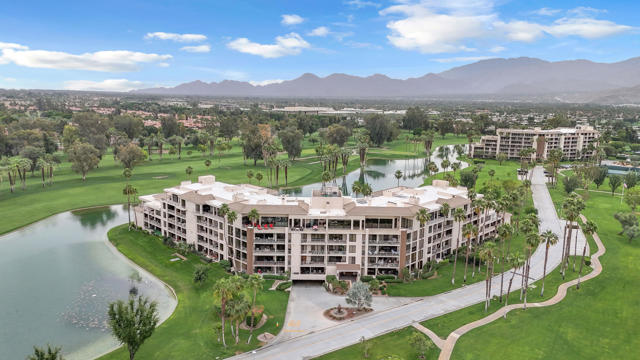 910 Island Drive #112, Rancho Mirage, CA 92270