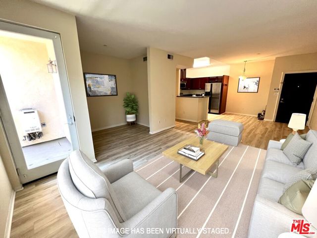 13941 Sherman Way, 205 photo 5