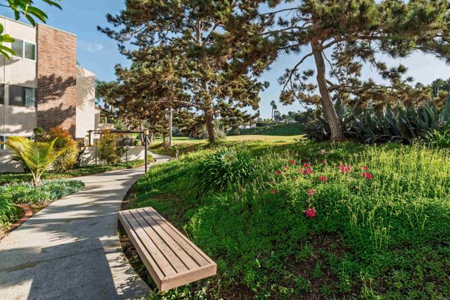 Detail Gallery Image 33 of 42 For 2607 Pirineos Way #116,  Carlsbad,  CA 92009 - 3 Beds | 2 Baths