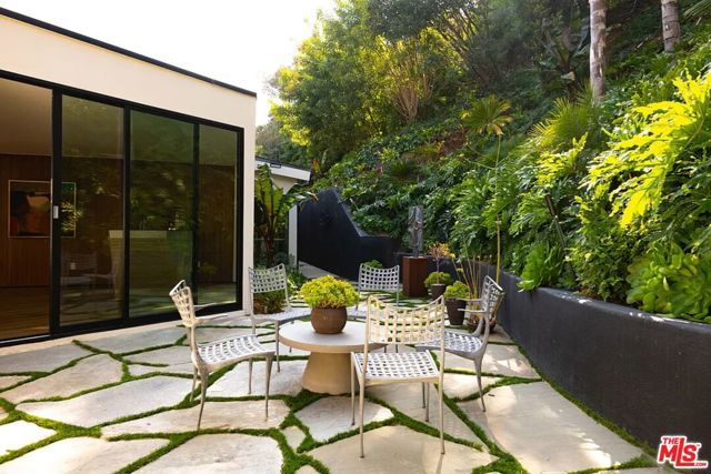 1883 Rising Glen Road, Los Angeles CA: https://media.crmls.org/mediaz/a0d27d33-7ce3-41b3-907f-f38cd683518f.jpg