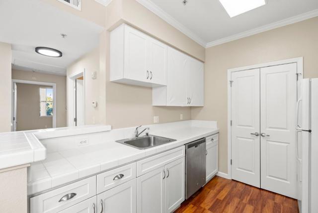1982 W Bayshore Road, East Palo Alto CA: https://media.crmls.org/mediaz/a0d2b7bd-25fd-47c3-9f17-1b2845b60485.jpg