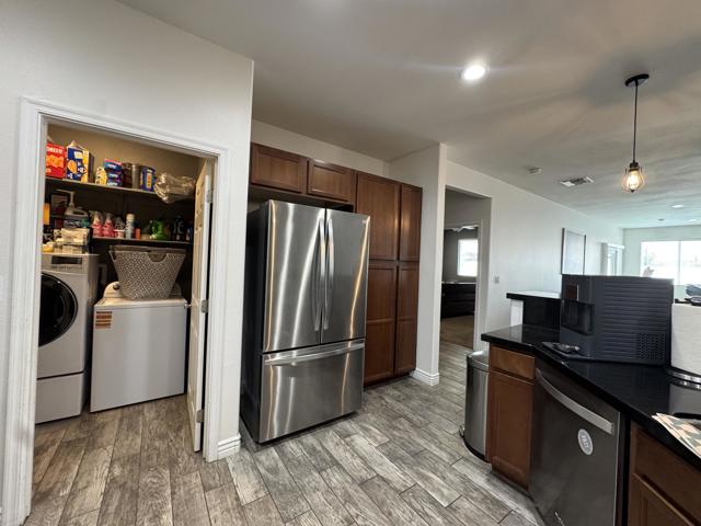 401 Sage Brush Street, Blythe CA: https://media.crmls.org/mediaz/a0d2f86d-3797-4e8d-acbc-1474b5bbdddc.jpg