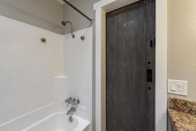 8721 Wahl St, Santee CA: https://media.crmls.org/mediaz/a0d349e5-fddd-47a9-af86-873784127520.jpg