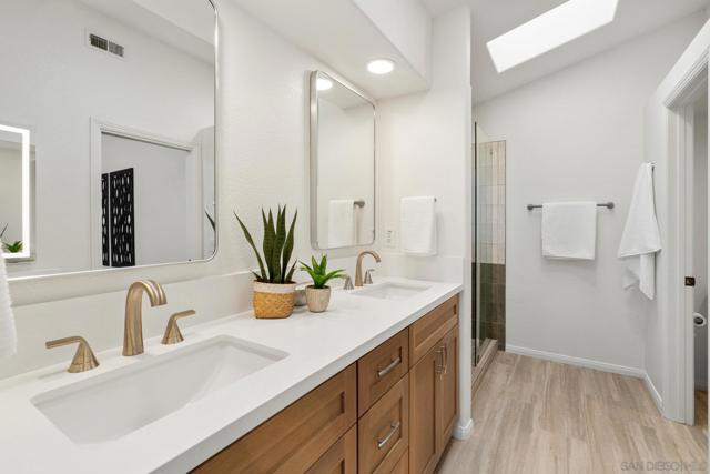 Image 38 of 65 For 12753 Aspen Ct