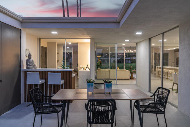 Image 3 of 70 For 160 Desert Lakes Drive