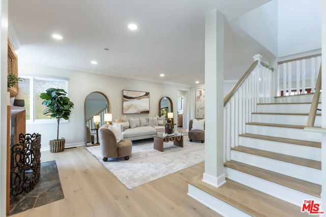 Drew Fenton | 509 Wynola Street Pacific Palisades CA | MLS: 7365865 Drew Fenton | 509 Wynola Street Pacific Palisades CA | MLS: 7365865