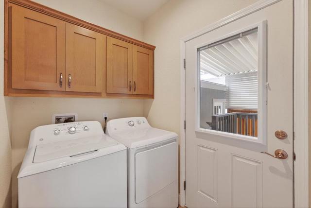 34 Primrose Street, Aptos CA: https://media.crmls.org/mediaz/a0d789ef-0bf6-4779-8017-fbcddbc6d2a2.jpg