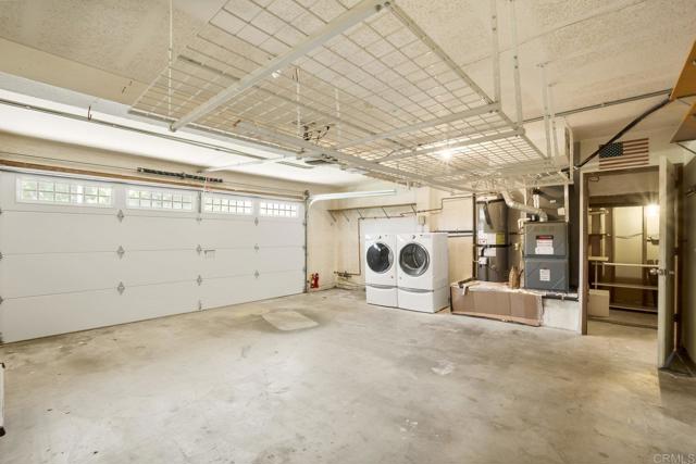 2524 Seattle Drive, El Cajon CA: https://media.crmls.org/mediaz/a0d7ee25-fe55-4420-acb2-ec9653e0be96.jpg