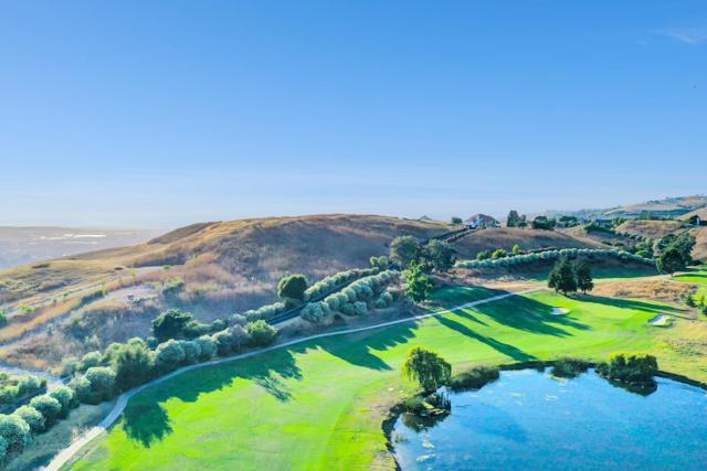 1339 Terra Vista Court, Milpitas CA: https://media.crmls.org/mediaz/a0d823b2-77e1-4526-8f66-eb16b5e8408b.jpg