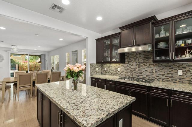 461 Paseo Del Corazon, Palm Desert CA: https://media.crmls.org/mediaz/a0d8787e-302d-44ff-bdf8-f7346b75091e.jpg