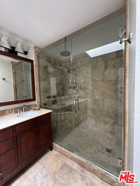 31007 Minute Man Way, Westlake Village CA: https://media.crmls.org/mediaz/a0d8d57d-9aad-4f84-a3bd-e0dfbea90232.jpg