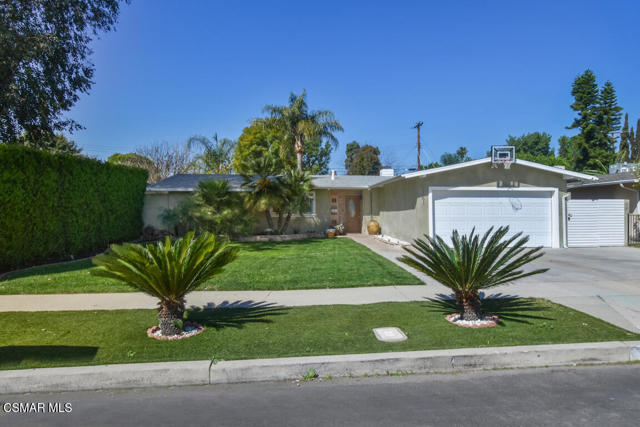 7761 Balcom Avenue, Reseda CA: https://media.crmls.org/mediaz/a0d928fe-92fb-4e01-899d-3ff720a0d1a9.jpg