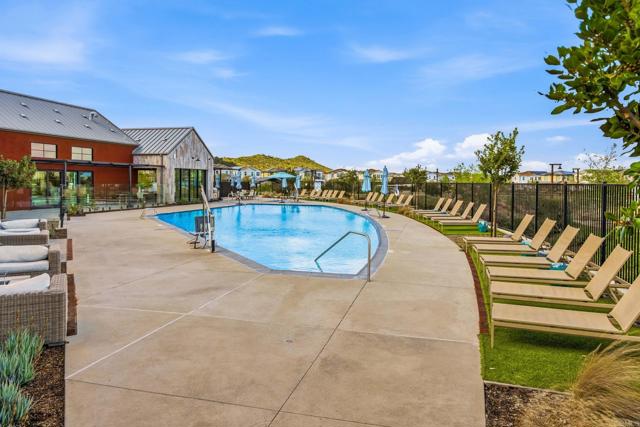 Detail Gallery Image 27 of 35 For 27933 Autumn Ct, Valley Center,  CA 92082 - 4 Beds | 3 Baths