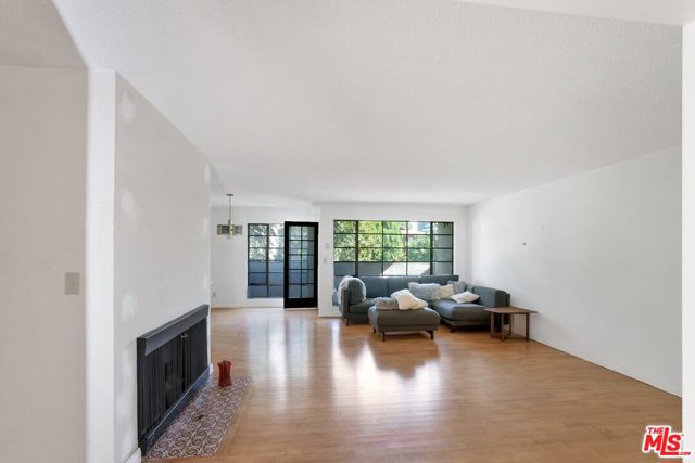 1224 Euclid Street, 201 photo 4