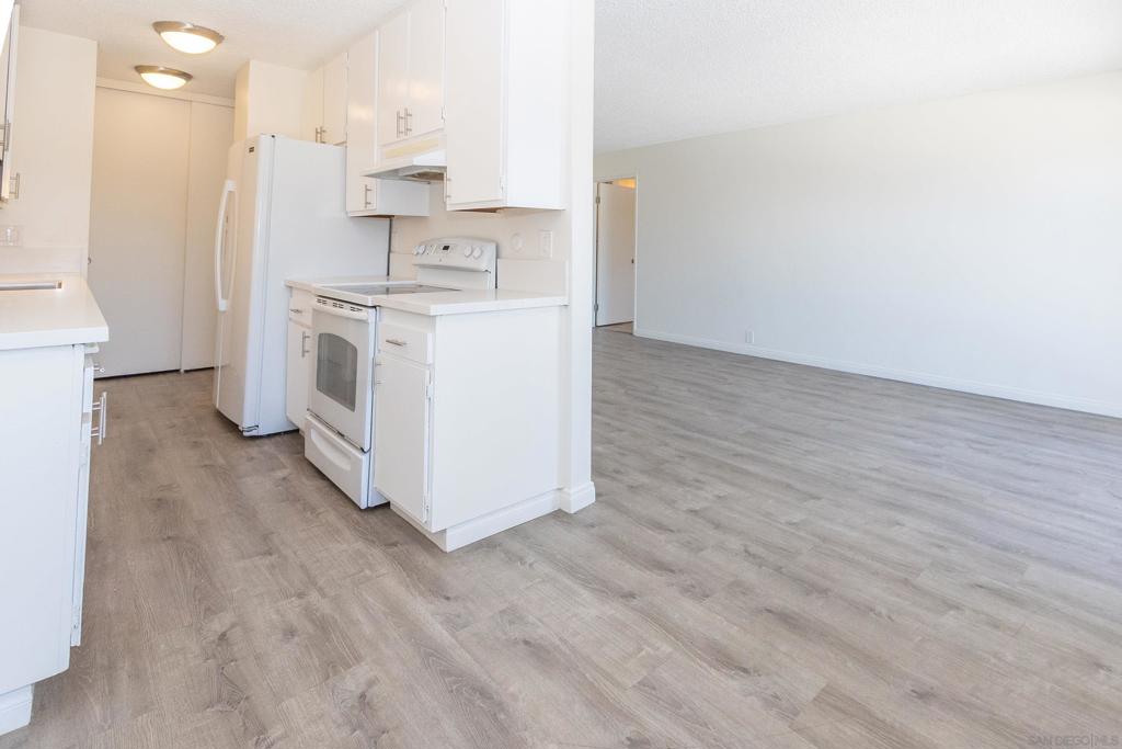 1855 Diamond St - photo 5