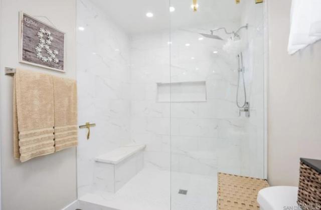 Detail Gallery Image 18 of 28 For 157 Horizon Ln., Oceanside,  CA 92056 - 2 Beds | 2 Baths