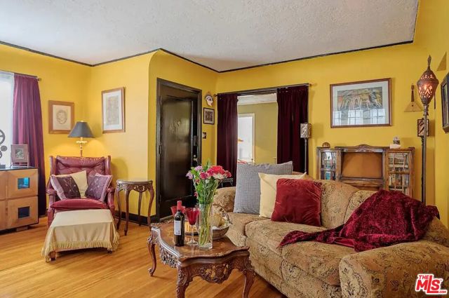 2146 Holly Drive, Los Angeles CA: https://media.crmls.org/mediaz/a0db7095-b77d-424a-95d8-902407db9842.jpg