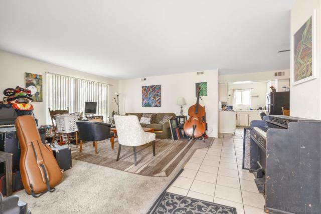 3389 91 C Street, San Diego CA: https://media.crmls.org/mediaz/a0dd4b5b-c1ee-4690-a1e3-5a98c6729764.jpg