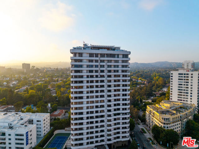 10601 Wilshire Boulevard, Los Angeles CA: https://media.crmls.org/mediaz/a0ddcc3a-8d6c-4adf-b40f-3fe0e19c411c.jpg