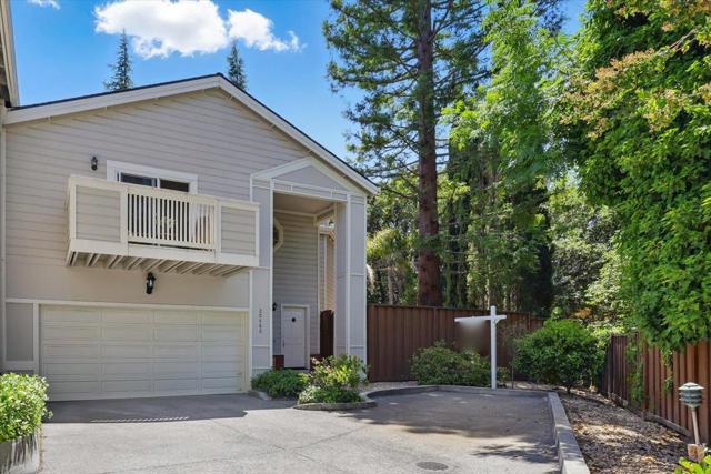 20486 Pierce Road, Saratoga CA: https://media.crmls.org/mediaz/a0debea3-3ddf-4444-8a20-06944ed0a580.jpg