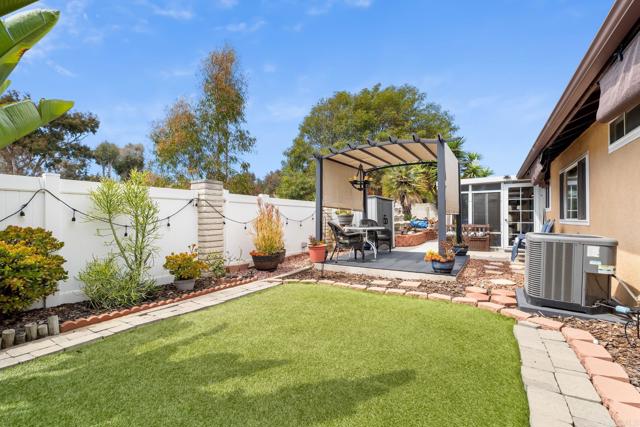 Detail Gallery Image 16 of 21 For 3205 Camarillo Ave, Oceanside,  CA 92056 - 3 Beds | 2 Baths