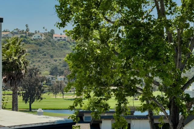 Detail Gallery Image 16 of 27 For 7321 Alicante Rd a,  Carlsbad,  CA 92009 - 2 Beds | 2/1 Baths